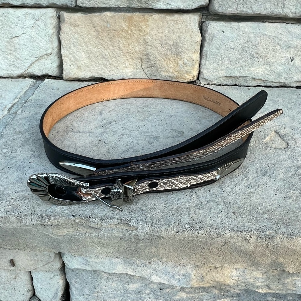 DINGO Tigersnake black leather belt with silver buckle MD163 Sz 32